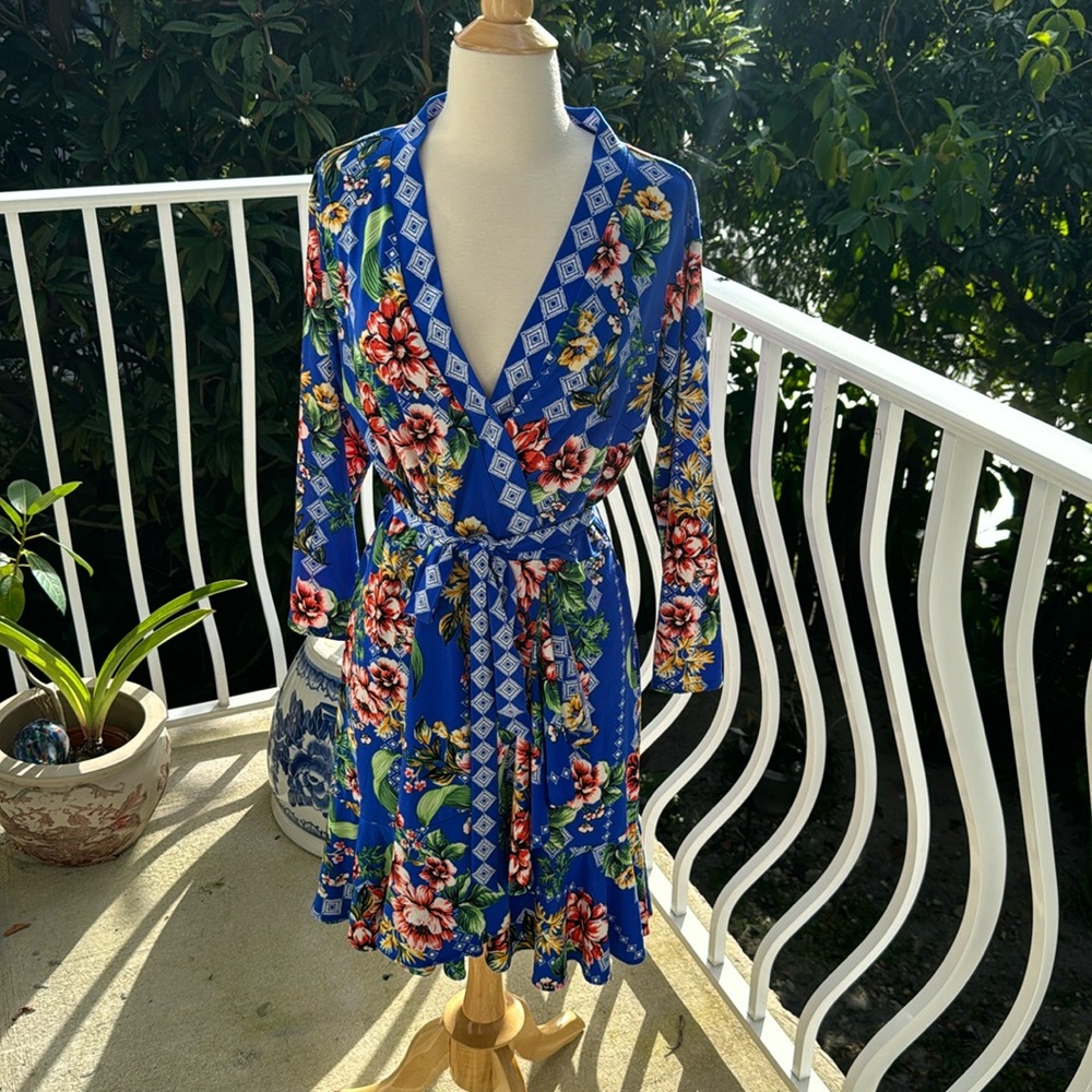 ECI floral dress size large